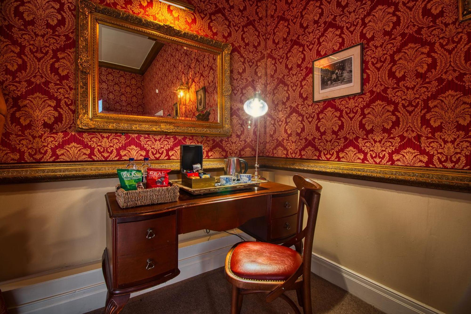 Lumley Castle Hotel Chester-le-Street Szoba fotó